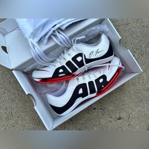 Nike AIR Maxfly Uptempo. signed by NOAH LYLES. sz 11 brand new